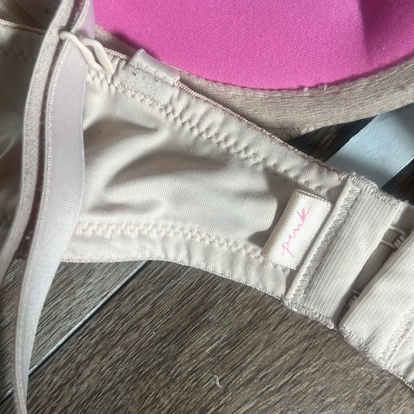 Vs Pink super push up bra 32 DD - Picture 3 of 4
